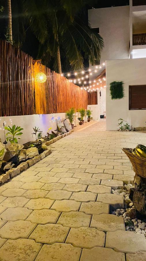 Casa Delfines Rio Lagartos Hotel Bagian luar foto