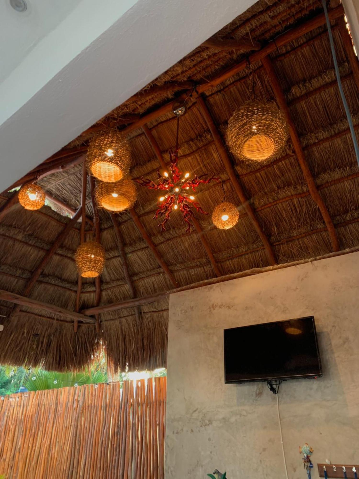 Casa Delfines Rio Lagartos Hotel Bagian luar foto