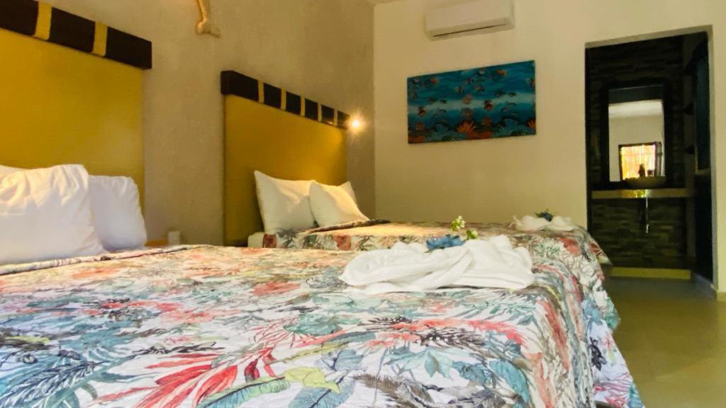 Casa Delfines Rio Lagartos Hotel Bagian luar foto