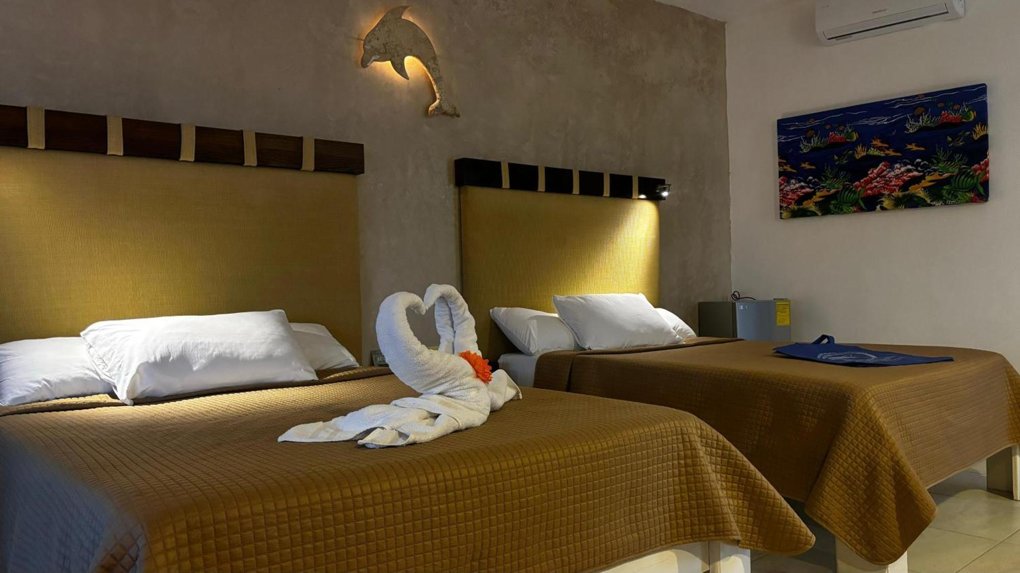 Casa Delfines Rio Lagartos Hotel Bagian luar foto